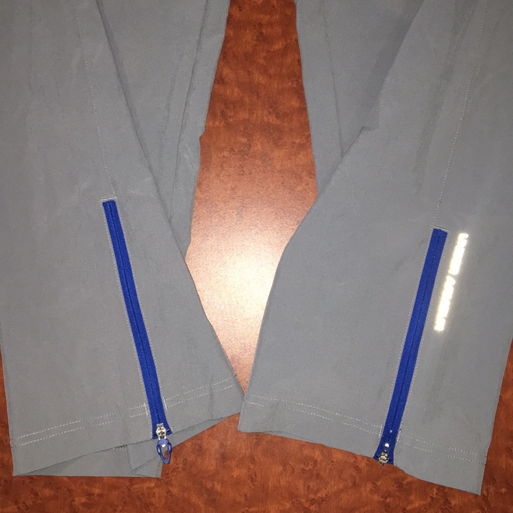 Under Armour sweatpants - Picture 3 of 5